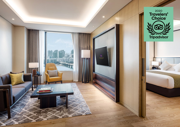 호텔 서울드래곤시티의 그랜드 머큐어가 2020 트립어드바이저 트래블러즈 초이스 어워드 3관왕을 차지했다