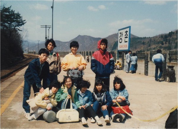 엠티 사진 1987.4. (자료=홍익대 동아리 뚜라미)