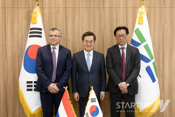 김동연, ASM 대표 만나 “AI지식산업벨트 관련 협력 시너지 기대”