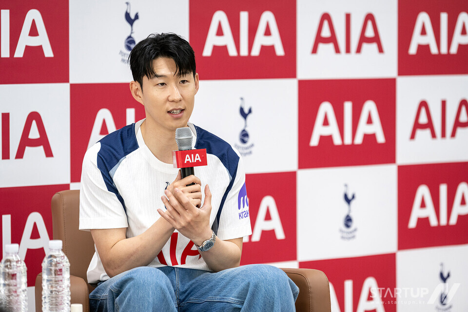 메이저 사이트생명은 지난 21일 서울 중구에 위치한 메이저 사이트타워에서 축구선수 손흥민과 자사의 고객, 텔레마케터, 메이저 사이트 프리미어파트너스의 마스터 플래너, 주요 파트너사 관계자 등 1백여 명을 초청해 ‘메이저 사이트 패밀리 데이‘를 진행했다.