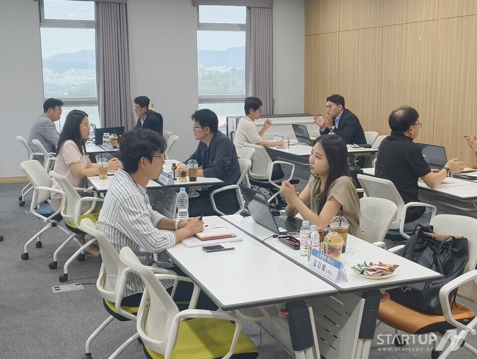25년도 창업성장기술개발 디딤돌 메이저 사이트 R&D 발대식 현장 사진