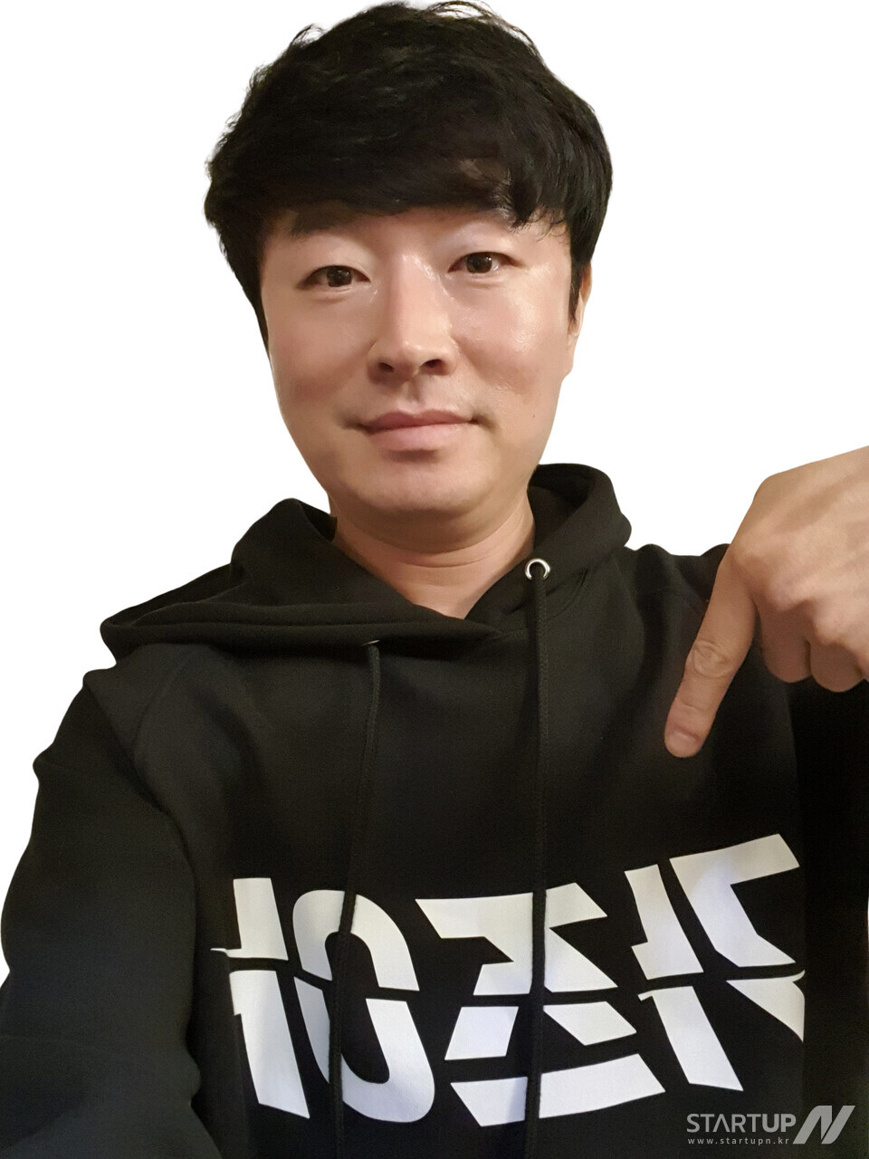 (주)대체불가능회사 이충 대표