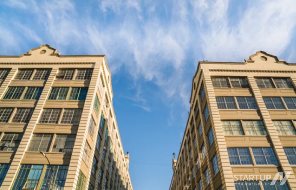 インダストリー シティにあるブルックリン商工会議所 (BCC) の建物